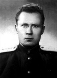 Pavelas Dubrovinas, Petrovo